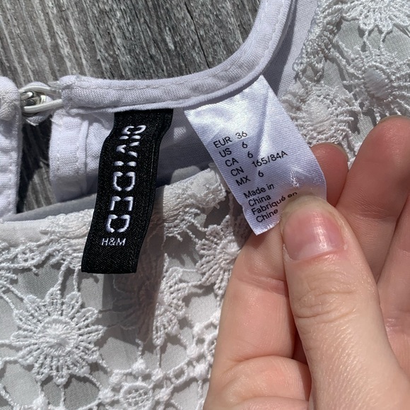 Divided Crop Tank - Picture 3 of 5